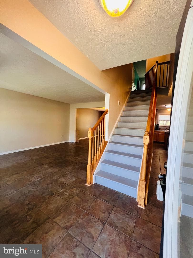 213 Forest Avenue photo 13