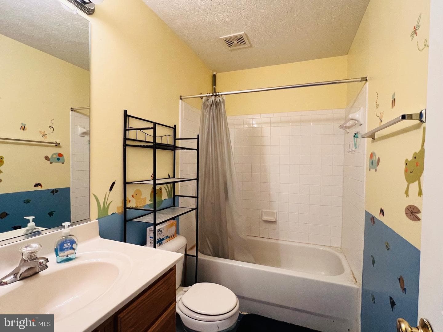 213 Forest Avenue photo 48