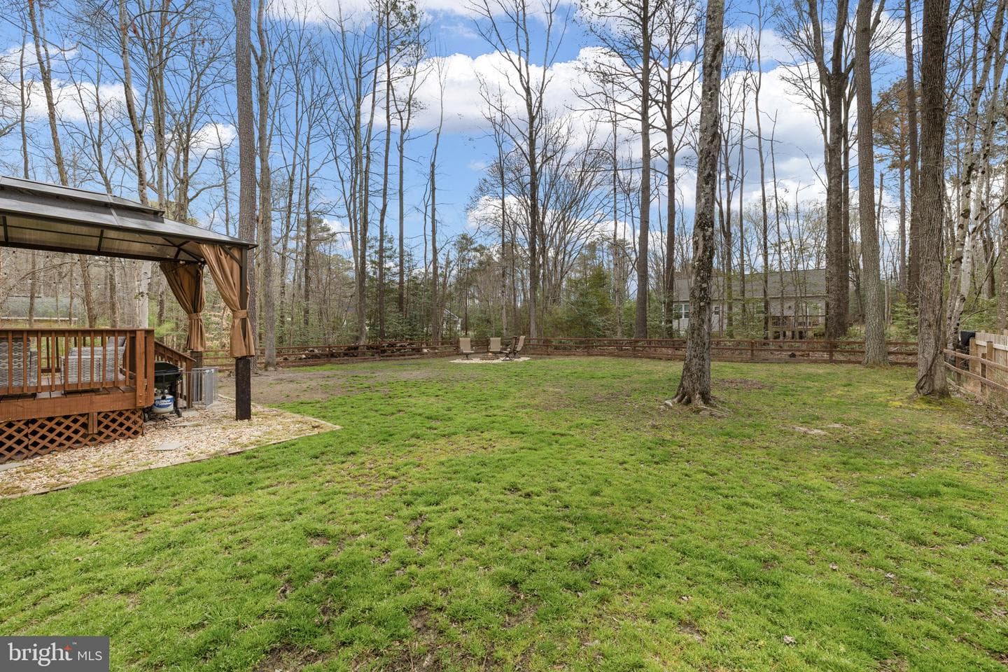84 Pinewood Ln. photo 26