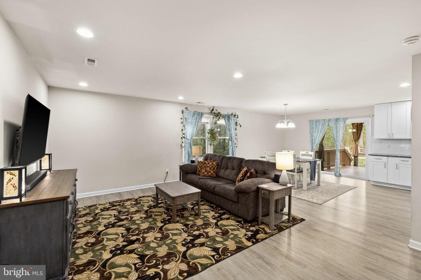 84 Pinewood Ln. photo 6