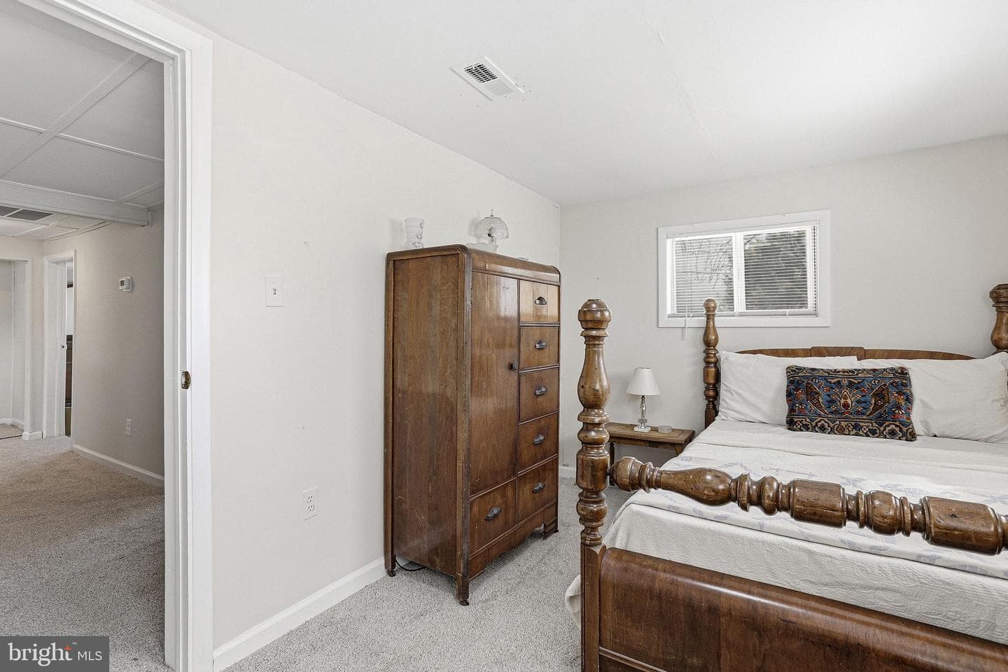 31 Bancroft Avenue photo 24