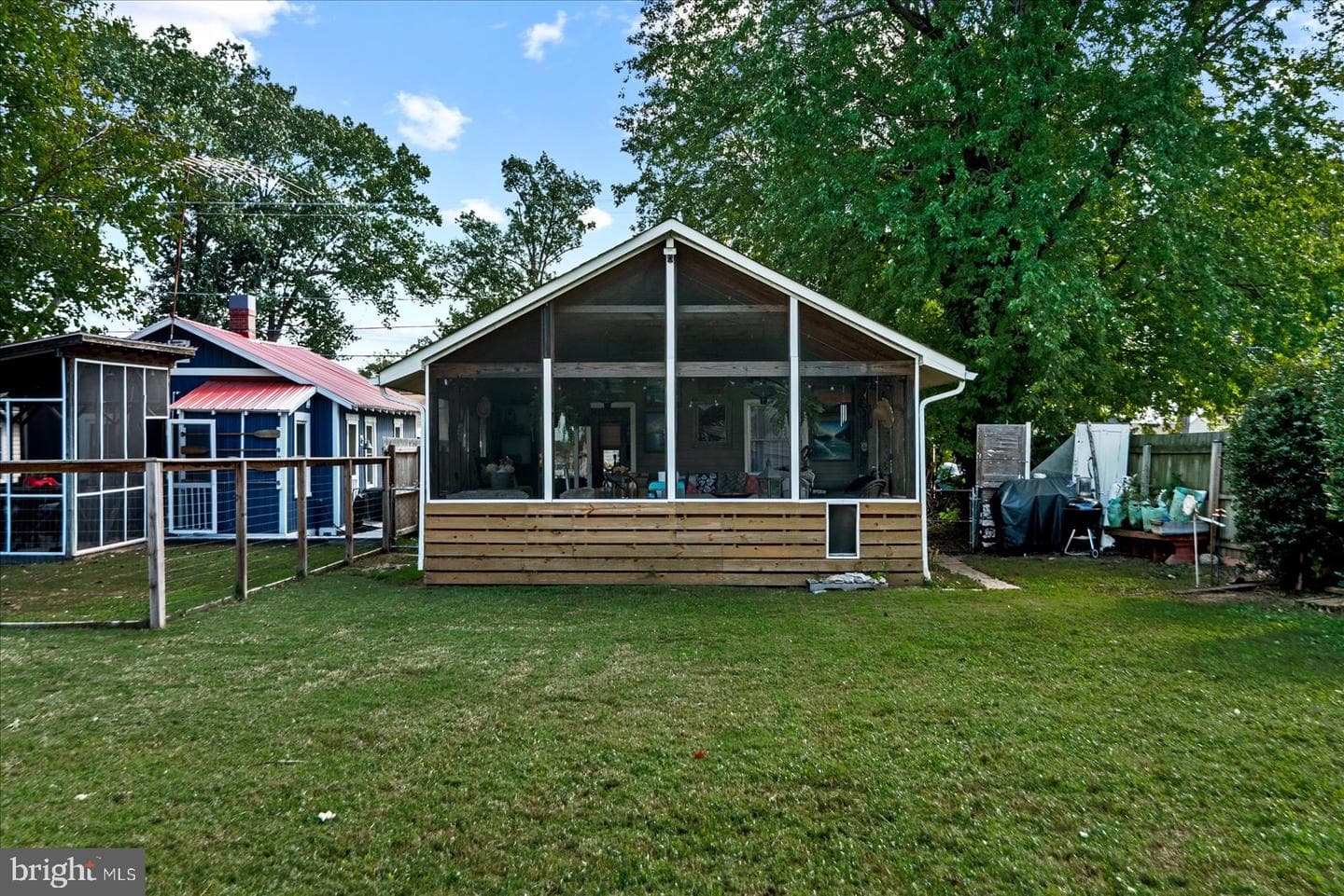 1109 Bancroft Avenue photo 32