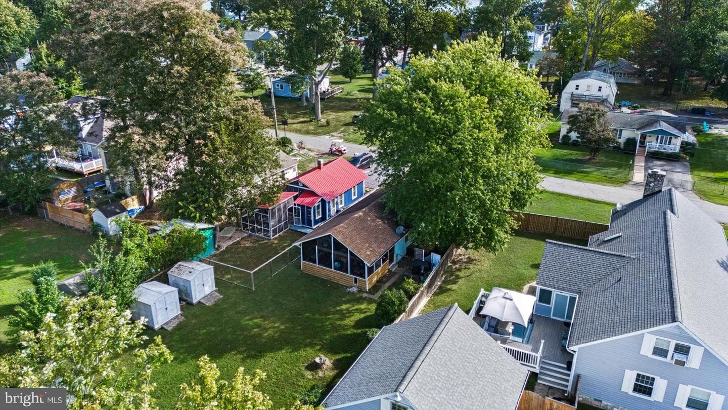 1109 Bancroft Avenue photo 42