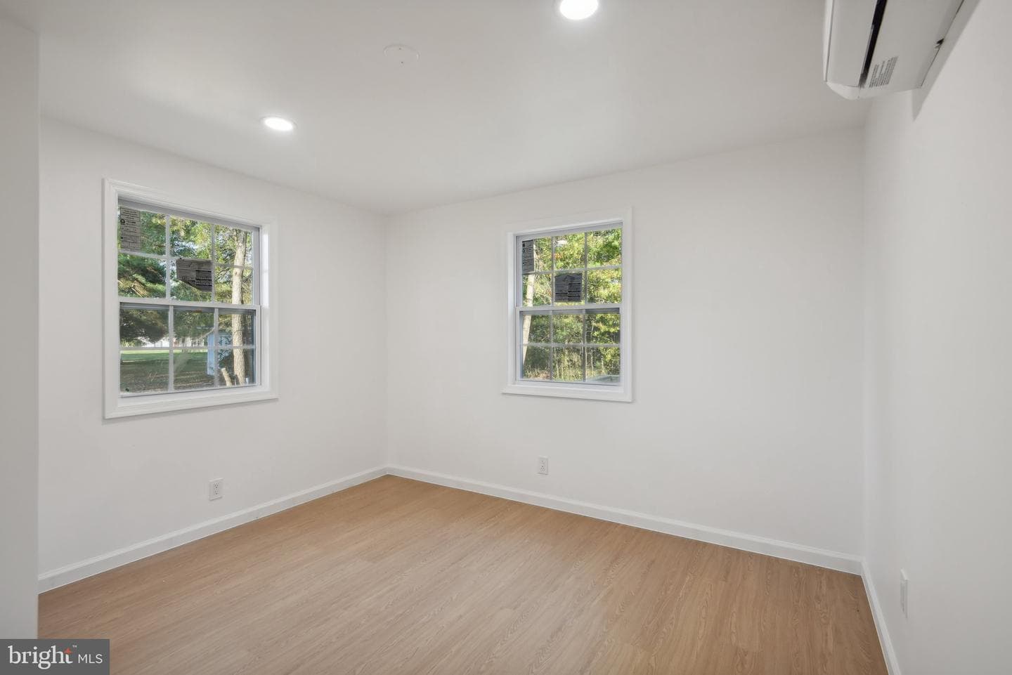 1432 Holly Vista Drive photo 14
