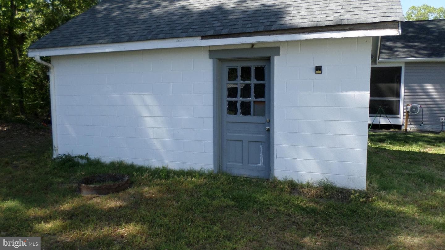 430 Holly Way photo 15