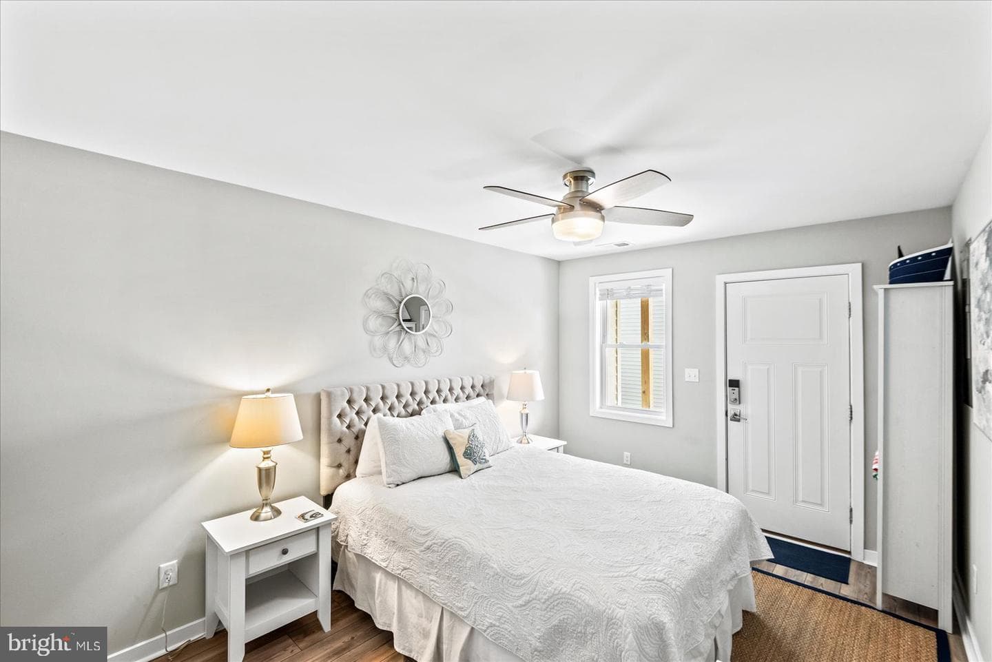 300 Douglas Avenue photo 6