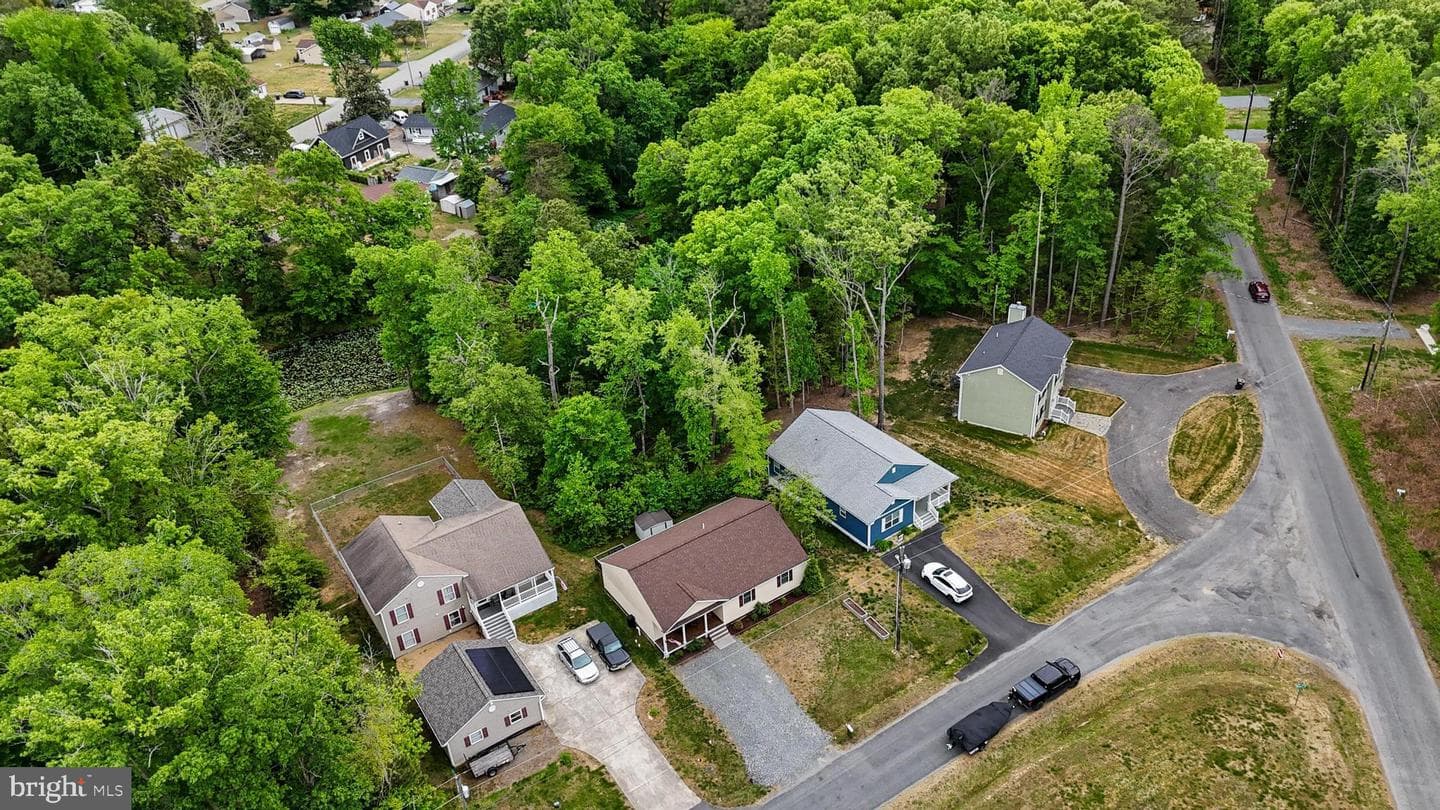 32 Placid Rd photo 41