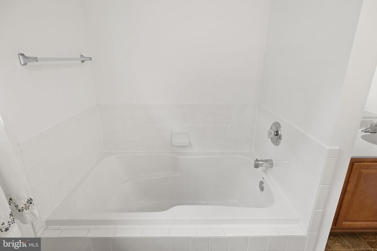 144 Bonnie Del Dr photo 25