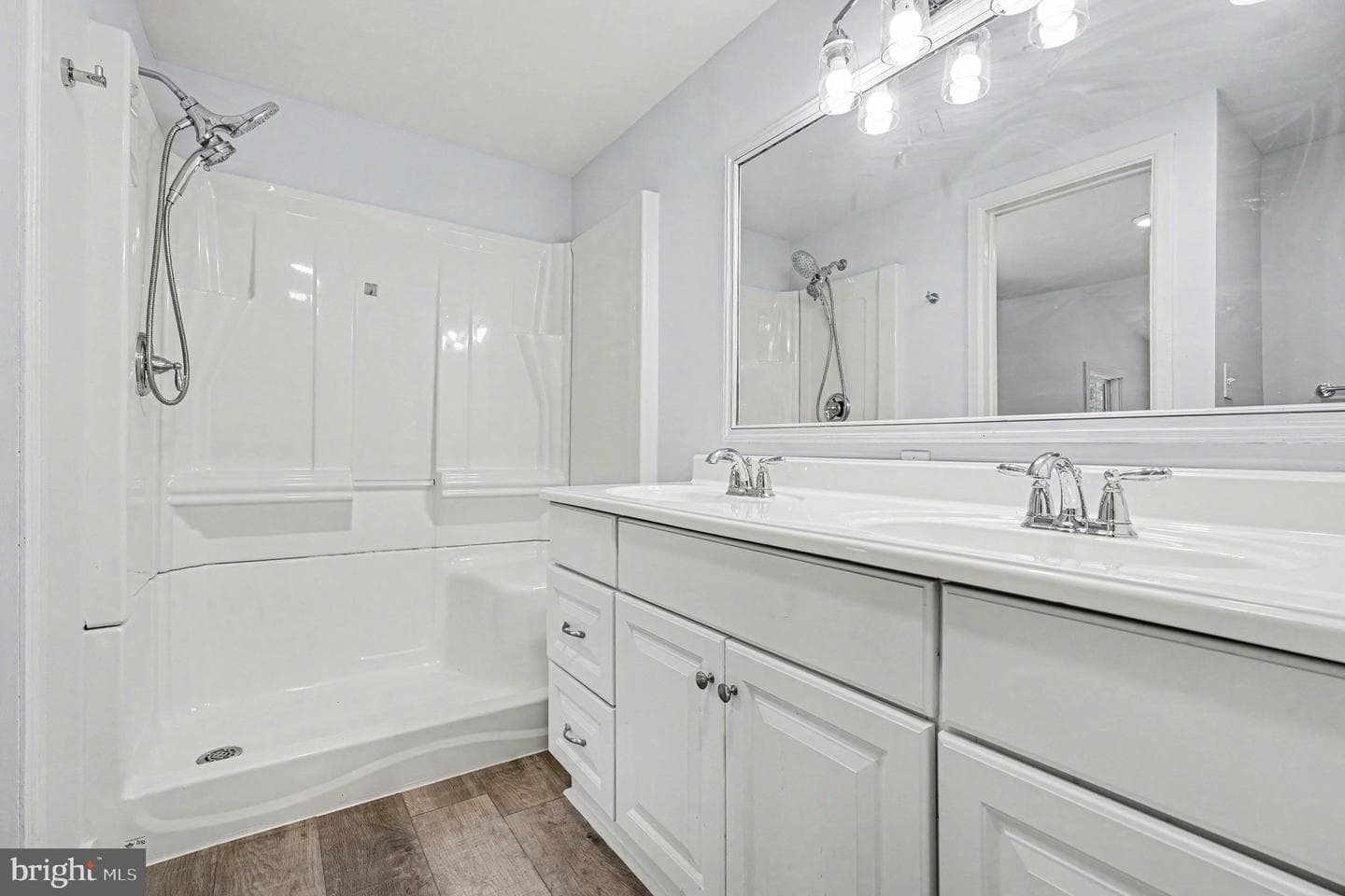 3301 Stratford Street photo 14