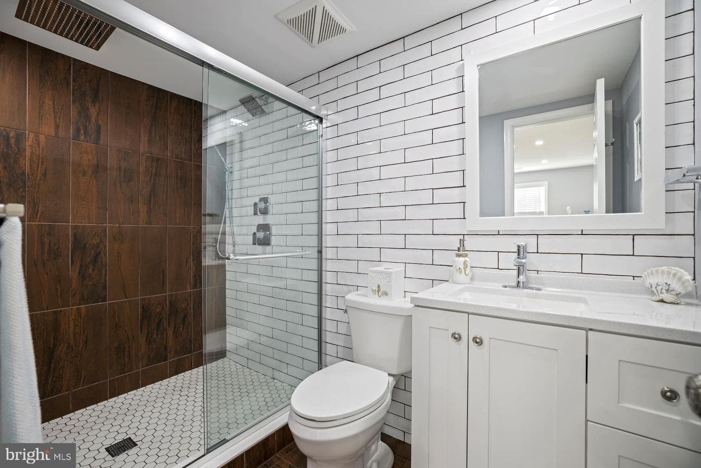 139 8th Street photo 27