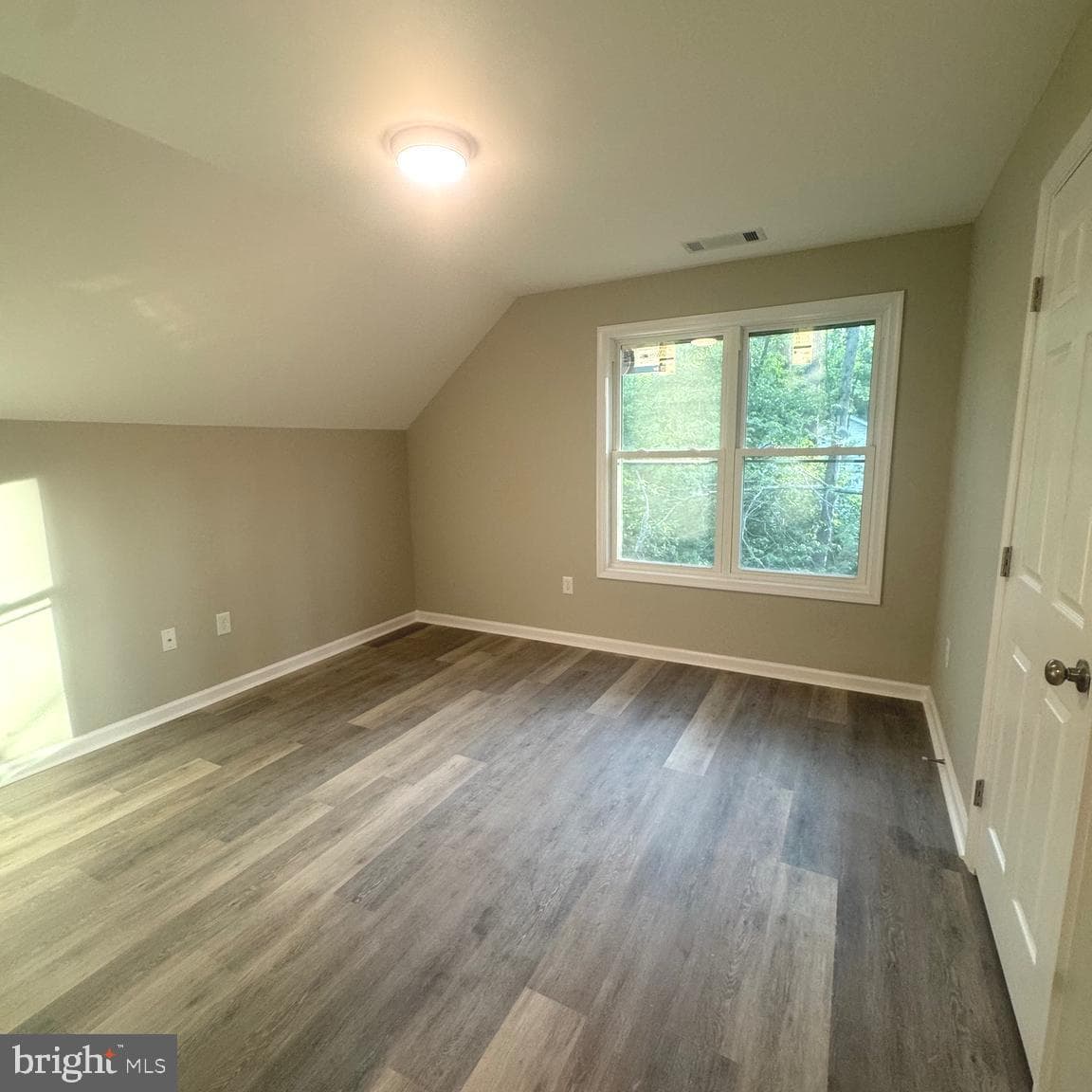 191 Woodbine Drive photo 16