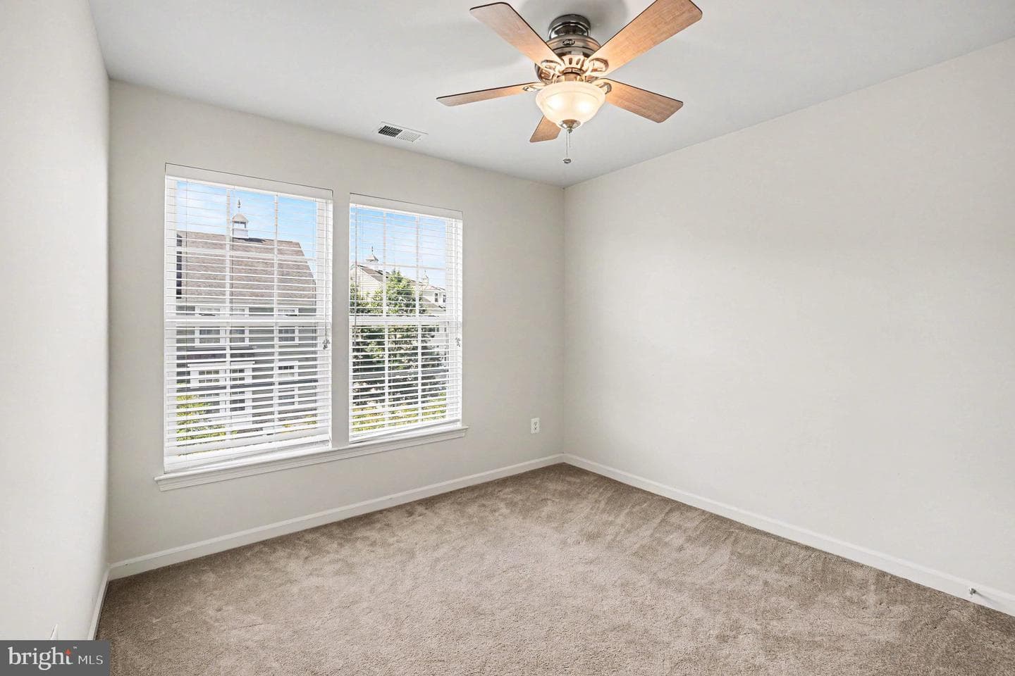 309 Monroe Point Drive photo 4
