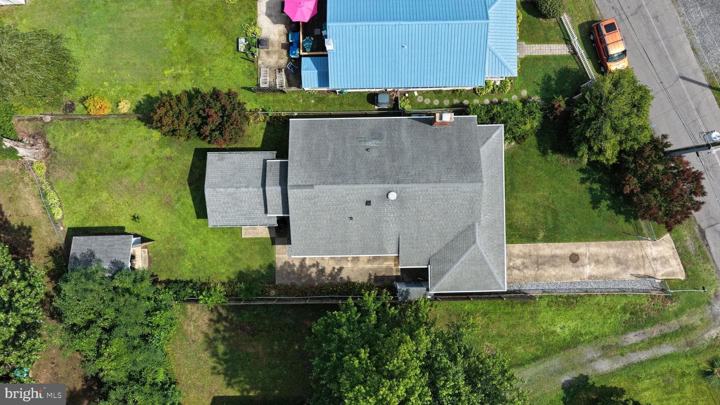 311 Marshall Avenue photo 37