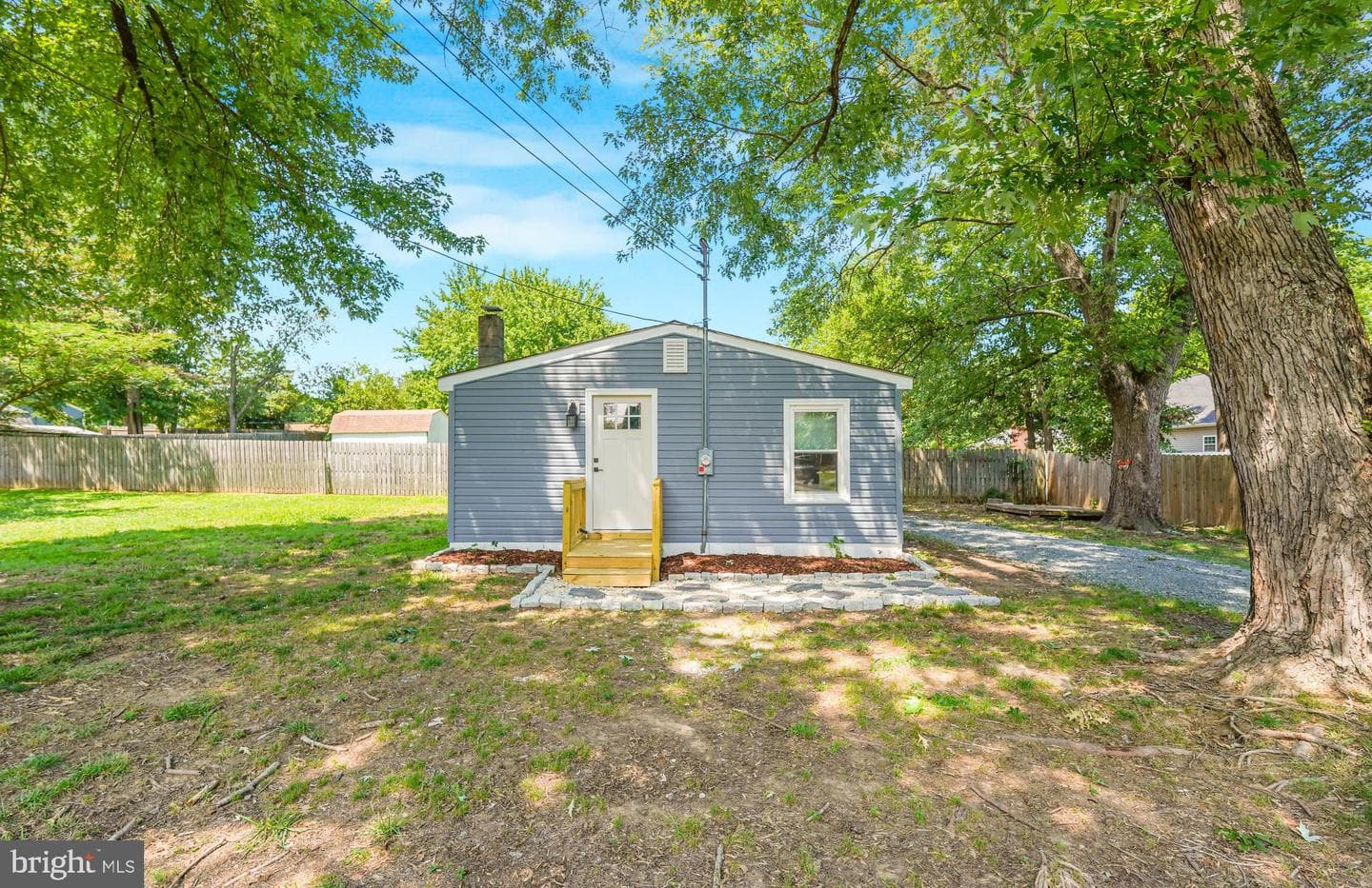 227 Dale Drive photo 17