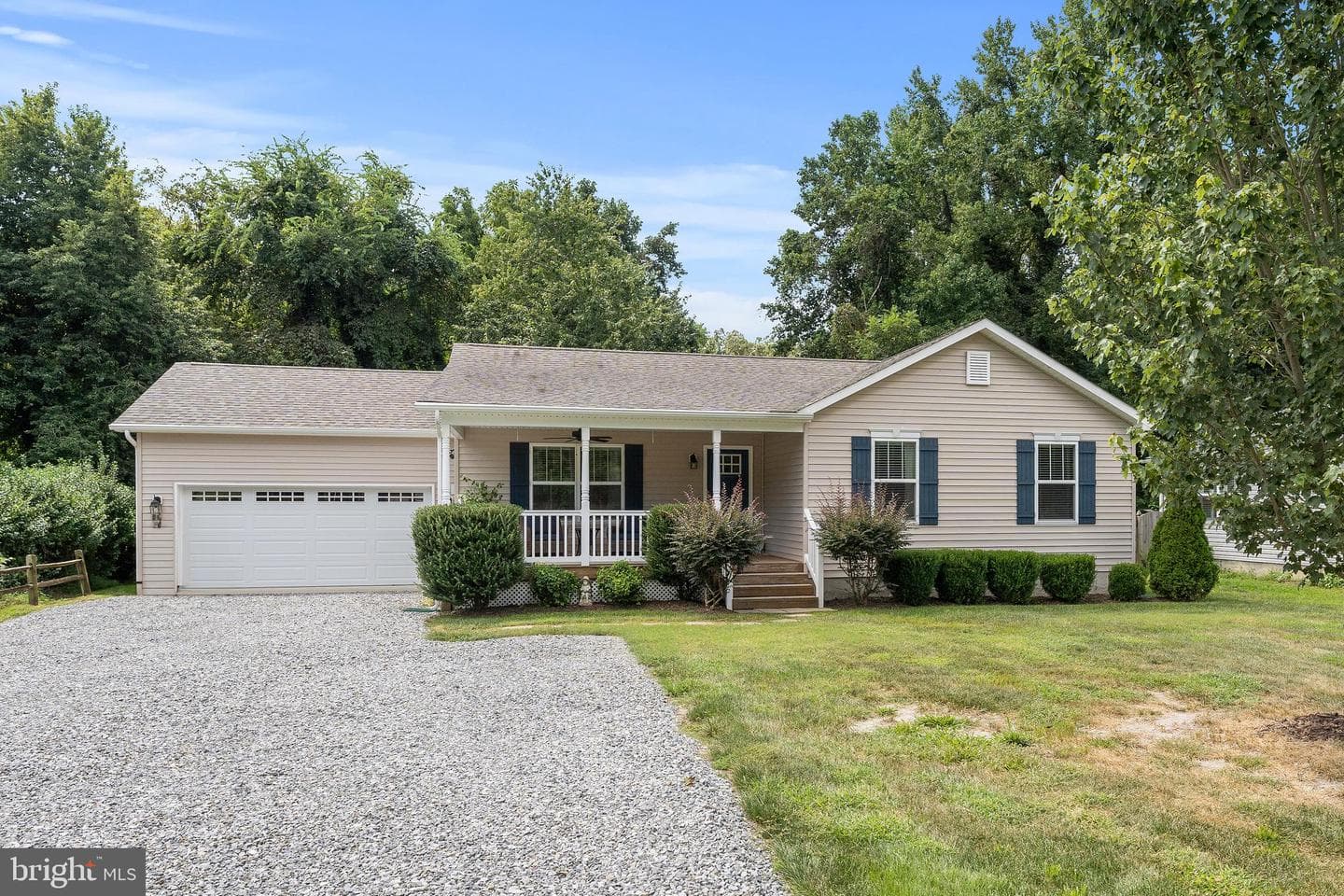 305 Cedar Ln, Colonial Beach