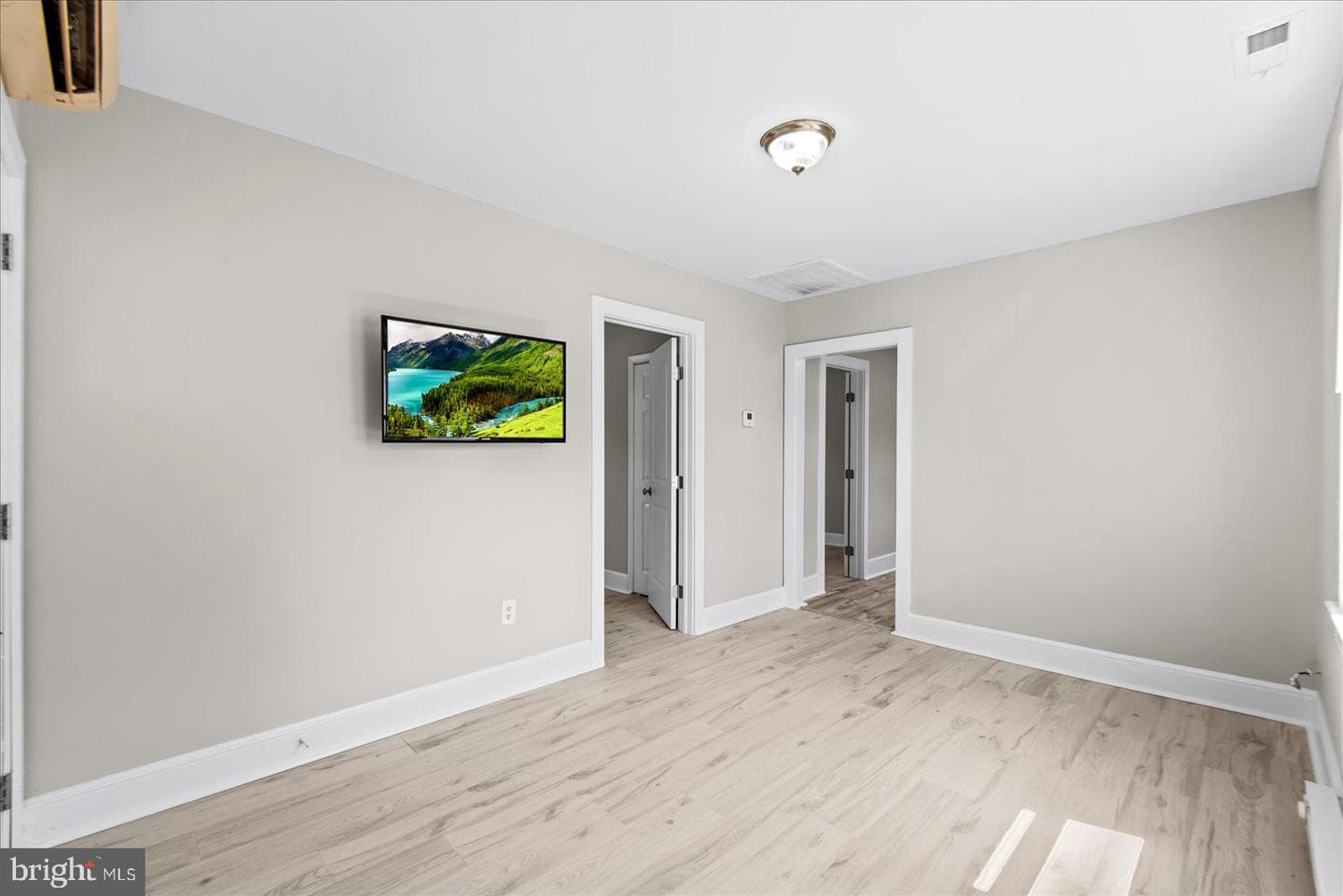 58 Longfield Road photo 11