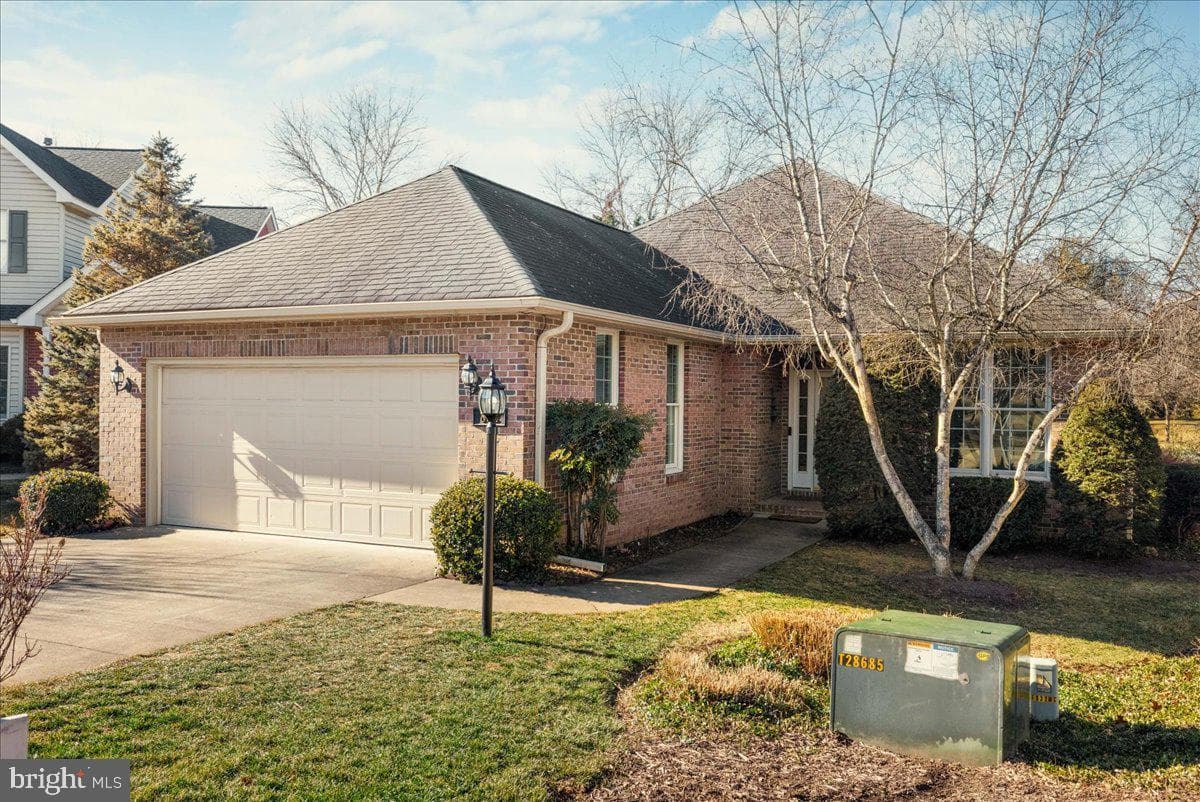 832 Winder Court, Winchester