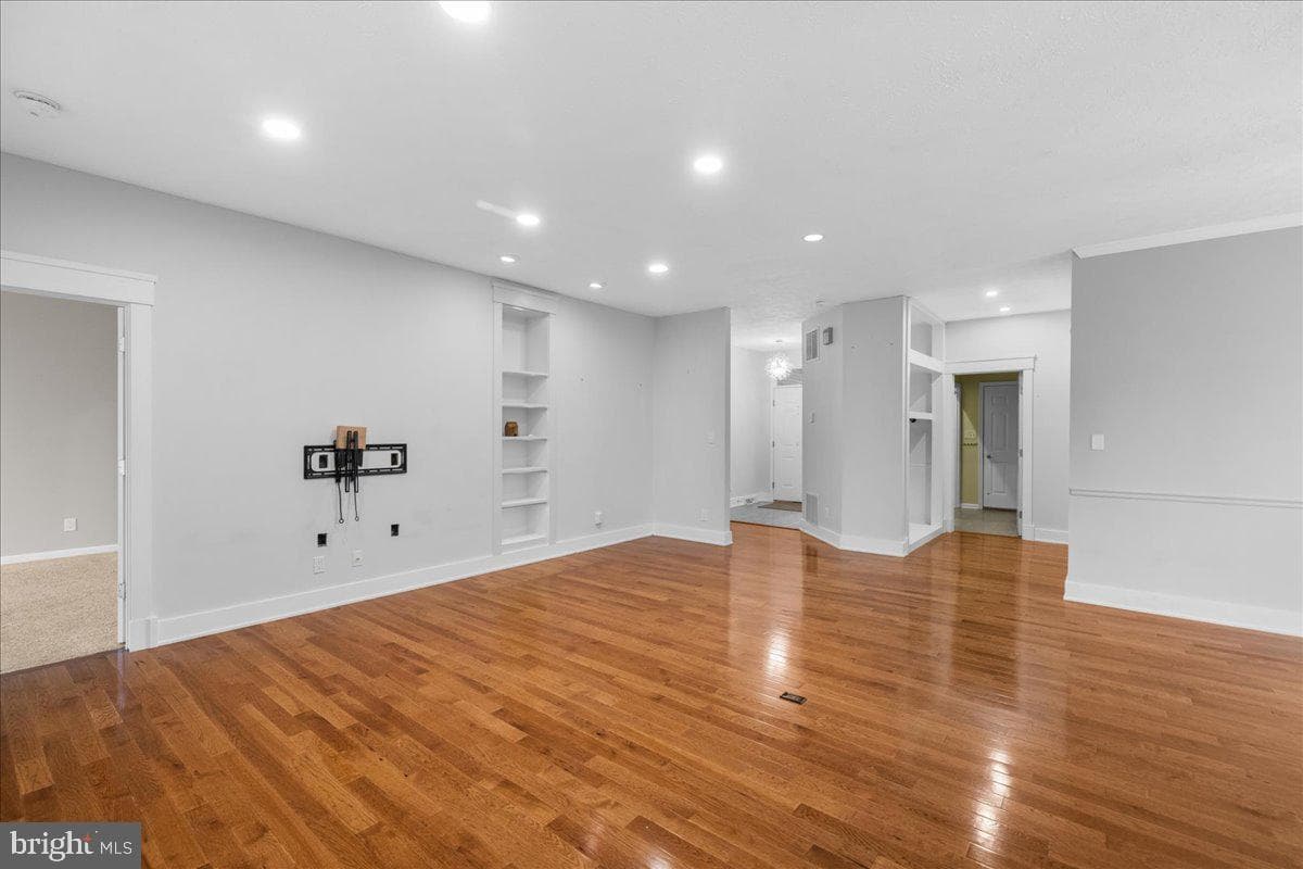 832 Winder Court photo 10