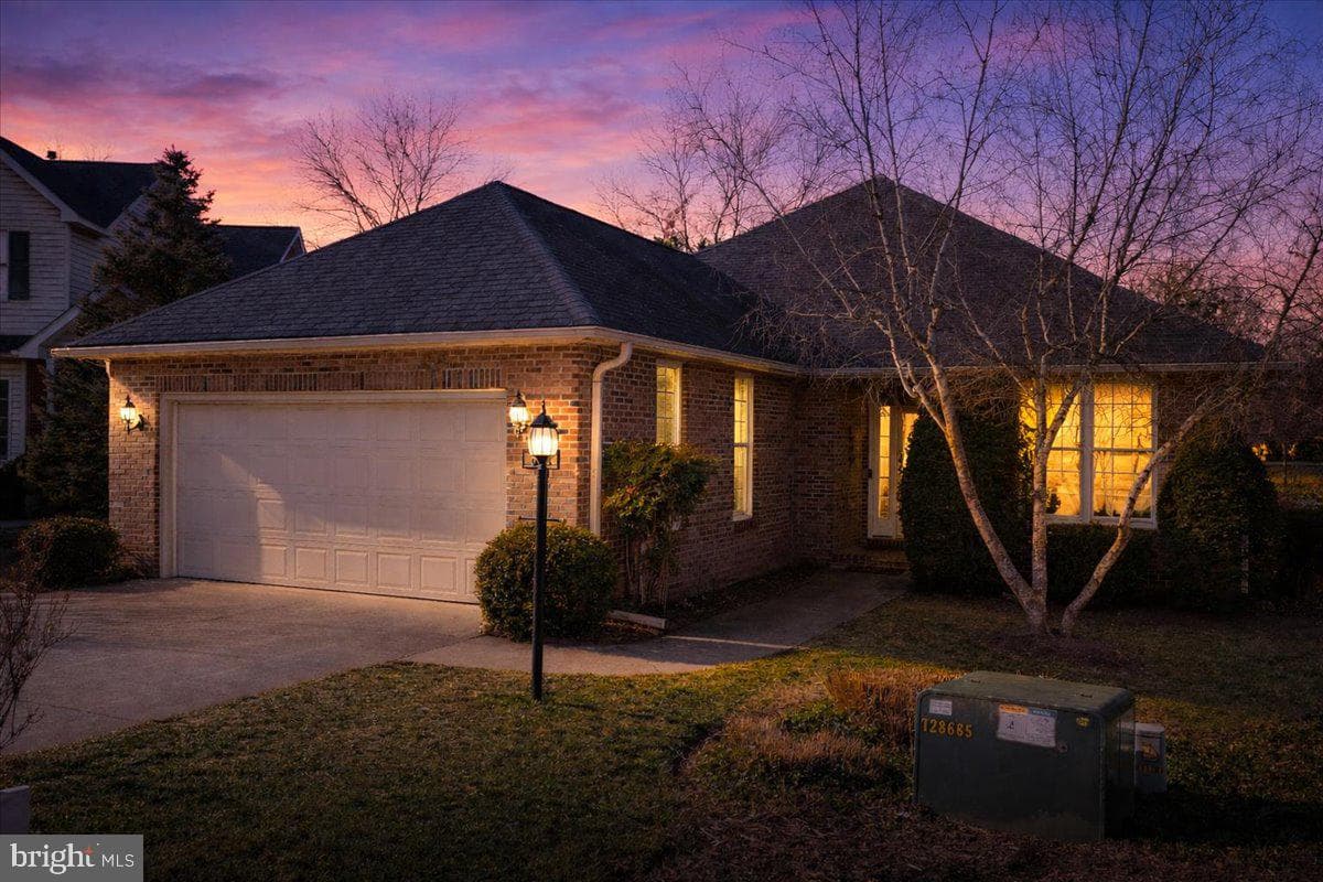 832 Winder Court, Winchester