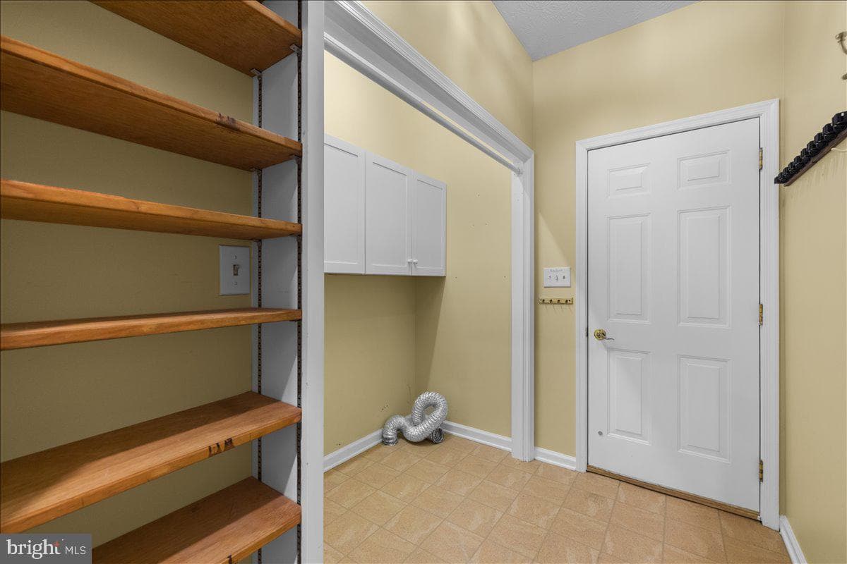 832 Winder Court photo 29
