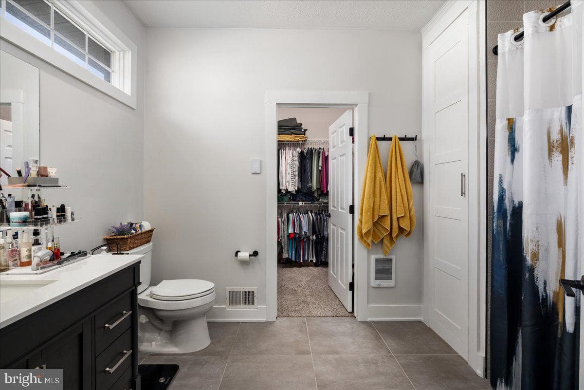 832 Winder Court photo 43