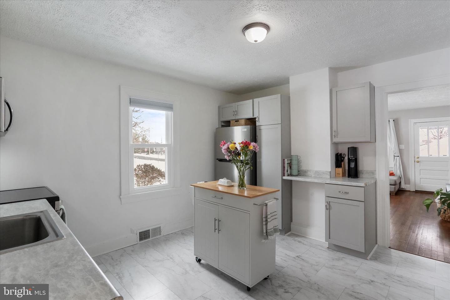 2519 Hockman Avenue photo 10