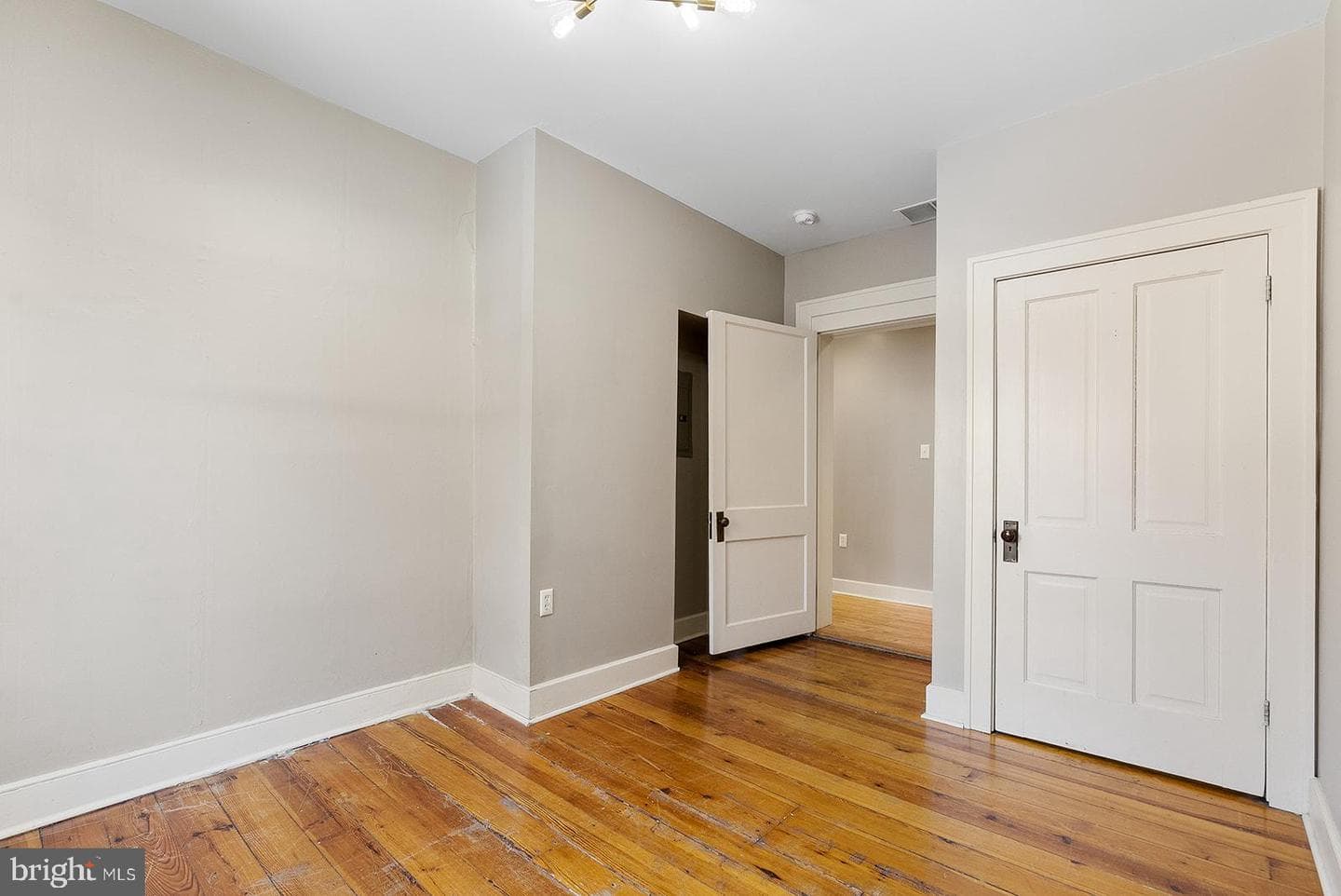 132 Amherst Street photo 50