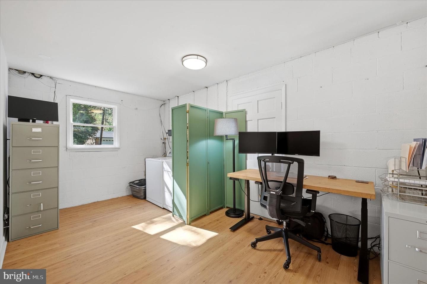 315 Walker Street photo 34