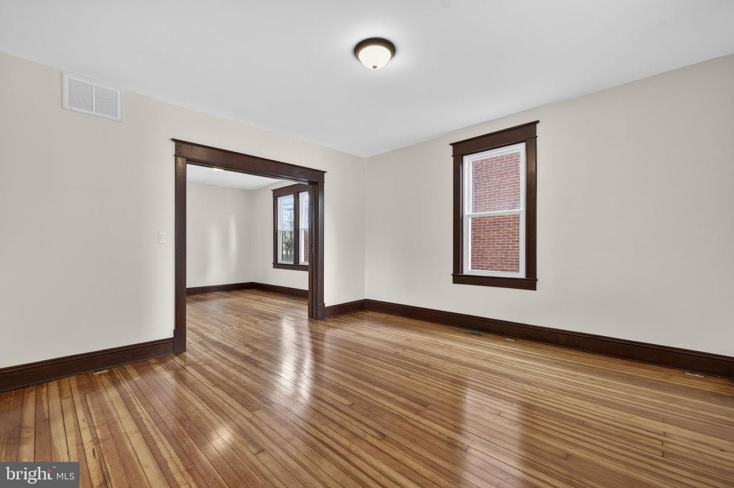320 E Piccadilly Street photo 9