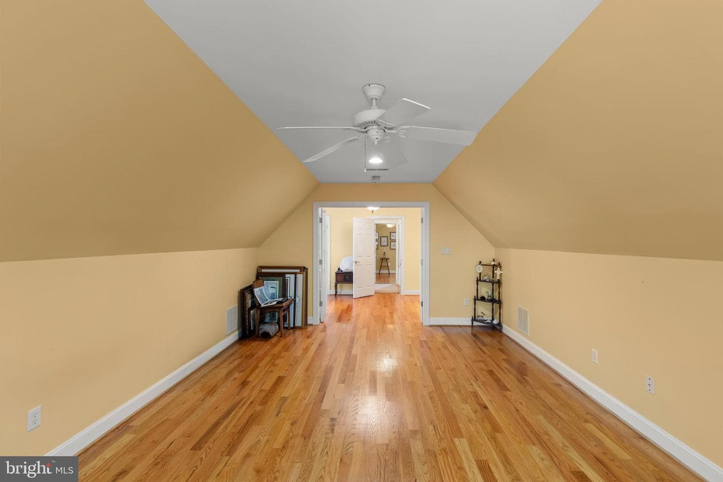 817 Chelsea Drive photo 45