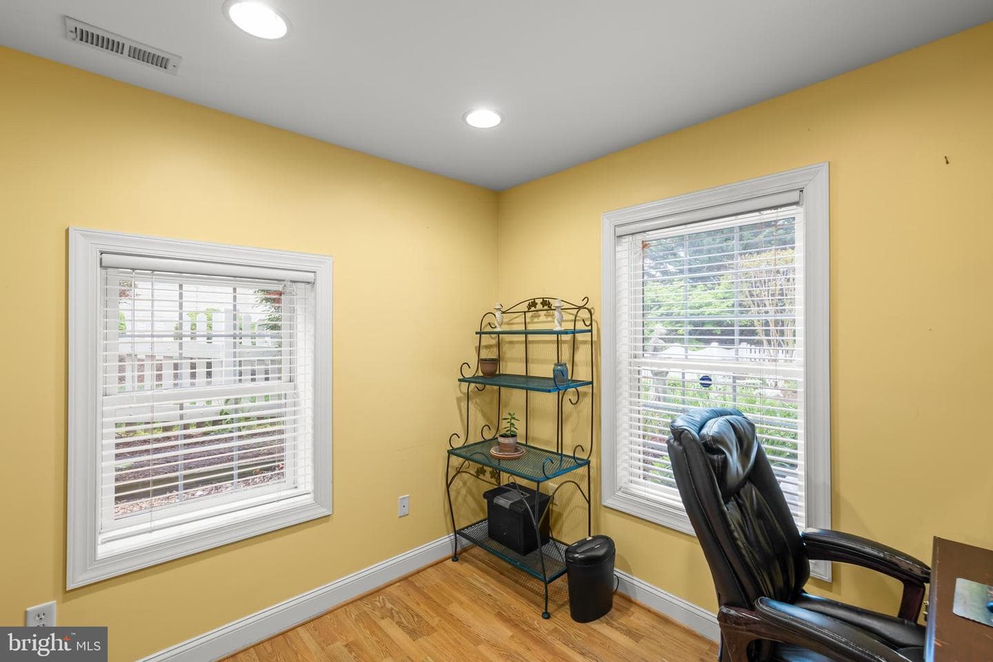 817 Chelsea Drive photo 46