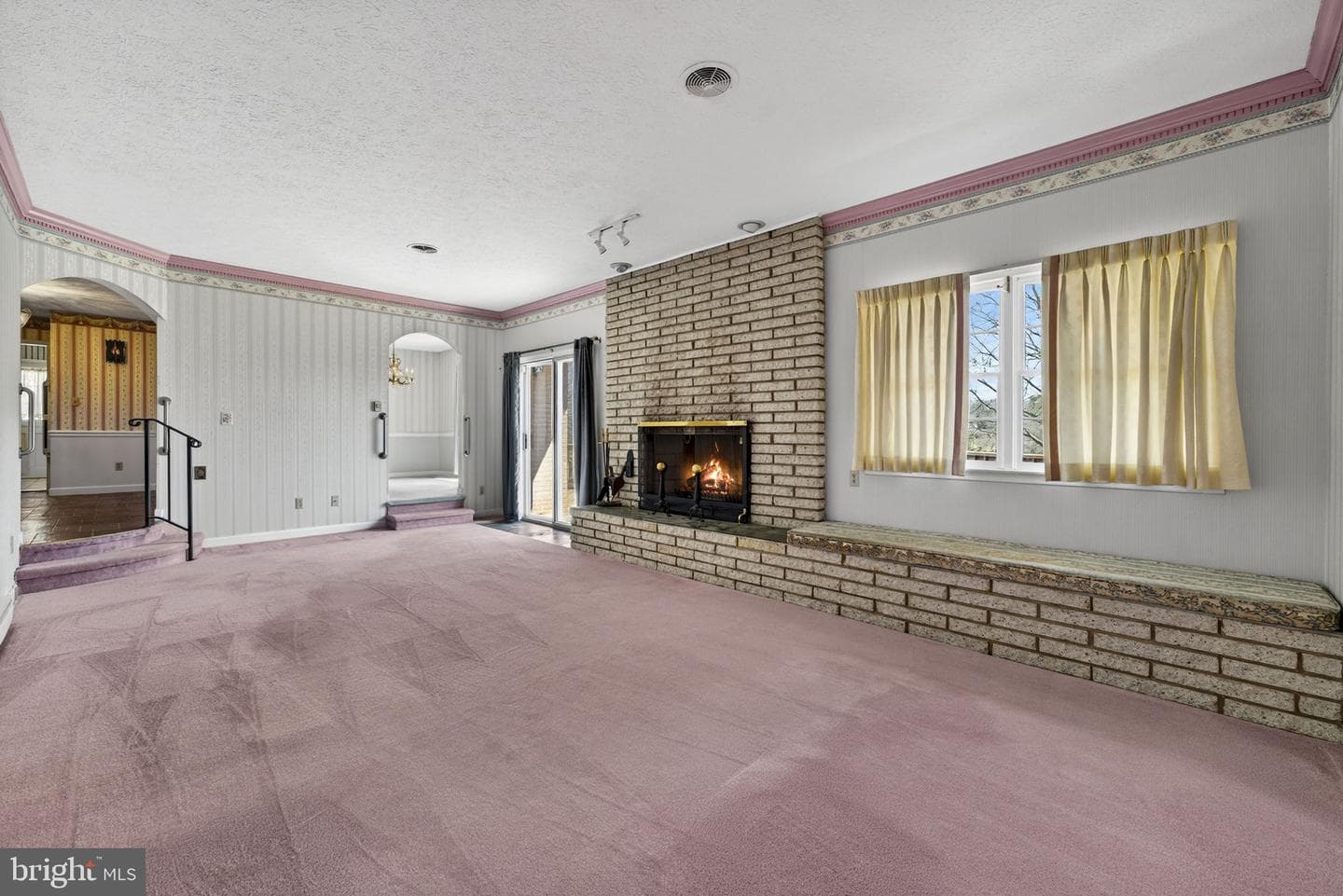 308 Ridge Avenue photo 10