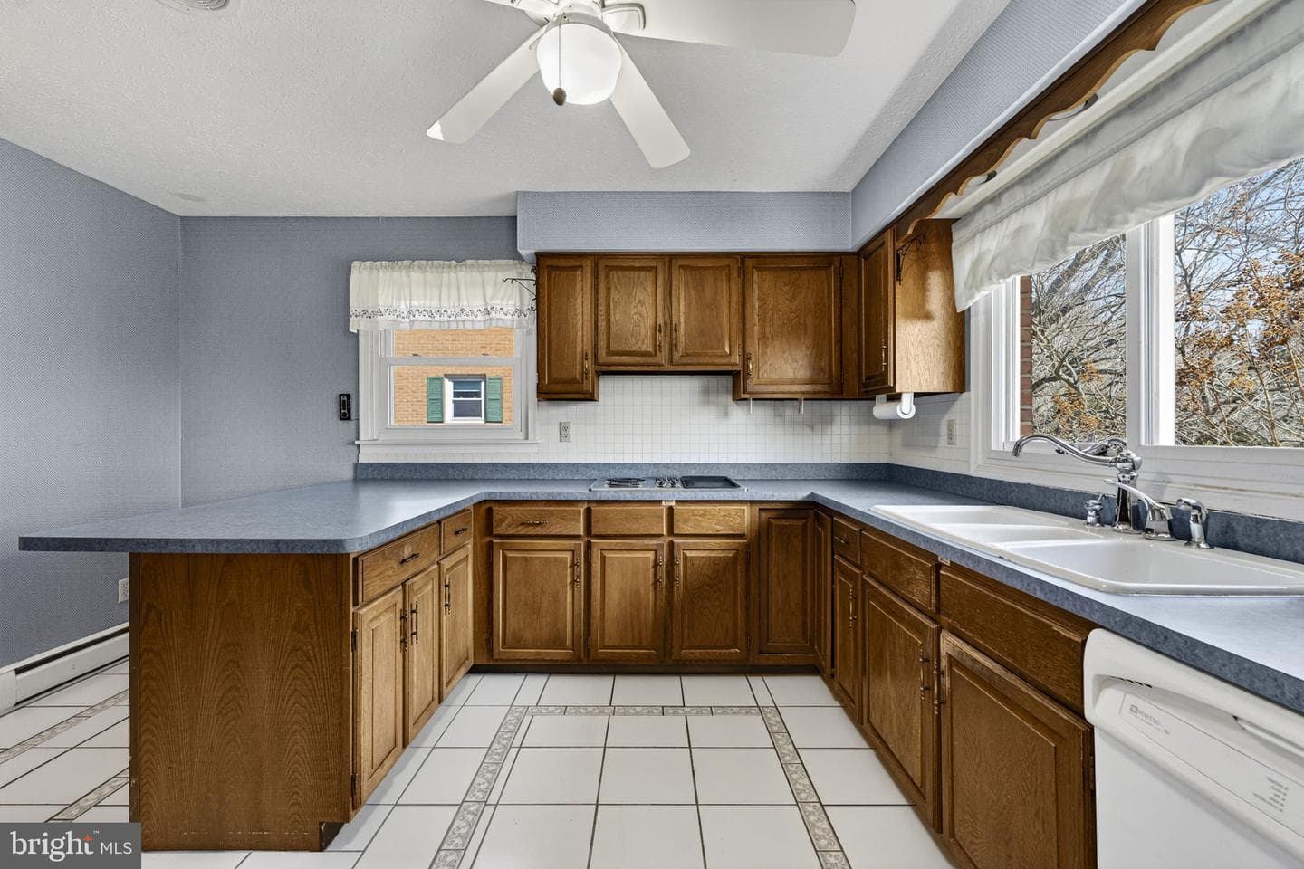308 Ridge Avenue photo 13