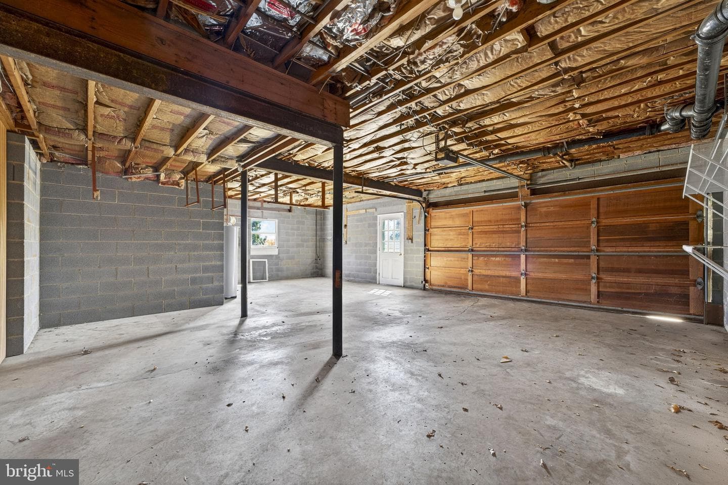 308 Ridge Avenue photo 45