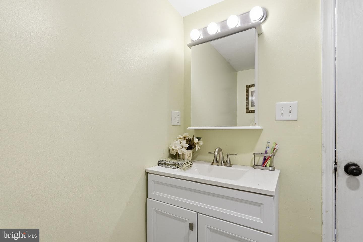 2956 Grace Street photo 11