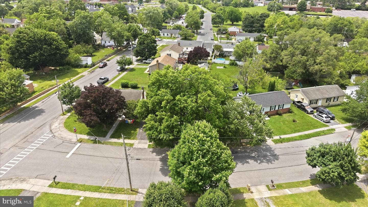605 Dunlap Street photo 38