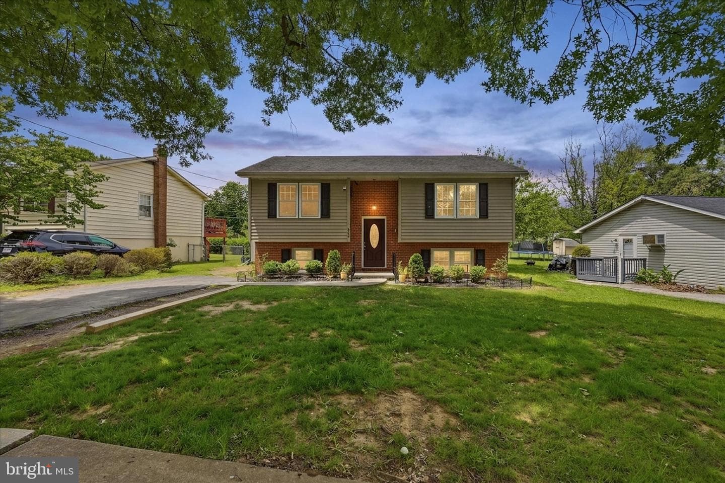 605 Dunlap Street photo 47