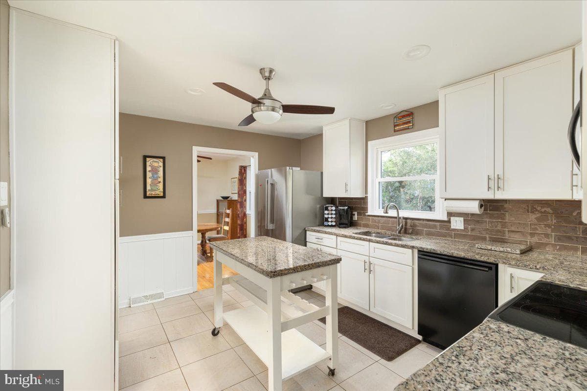 1300 Caroline Street photo 10