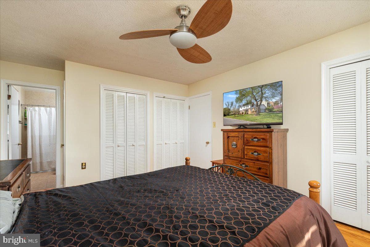 1300 Caroline Street photo 25
