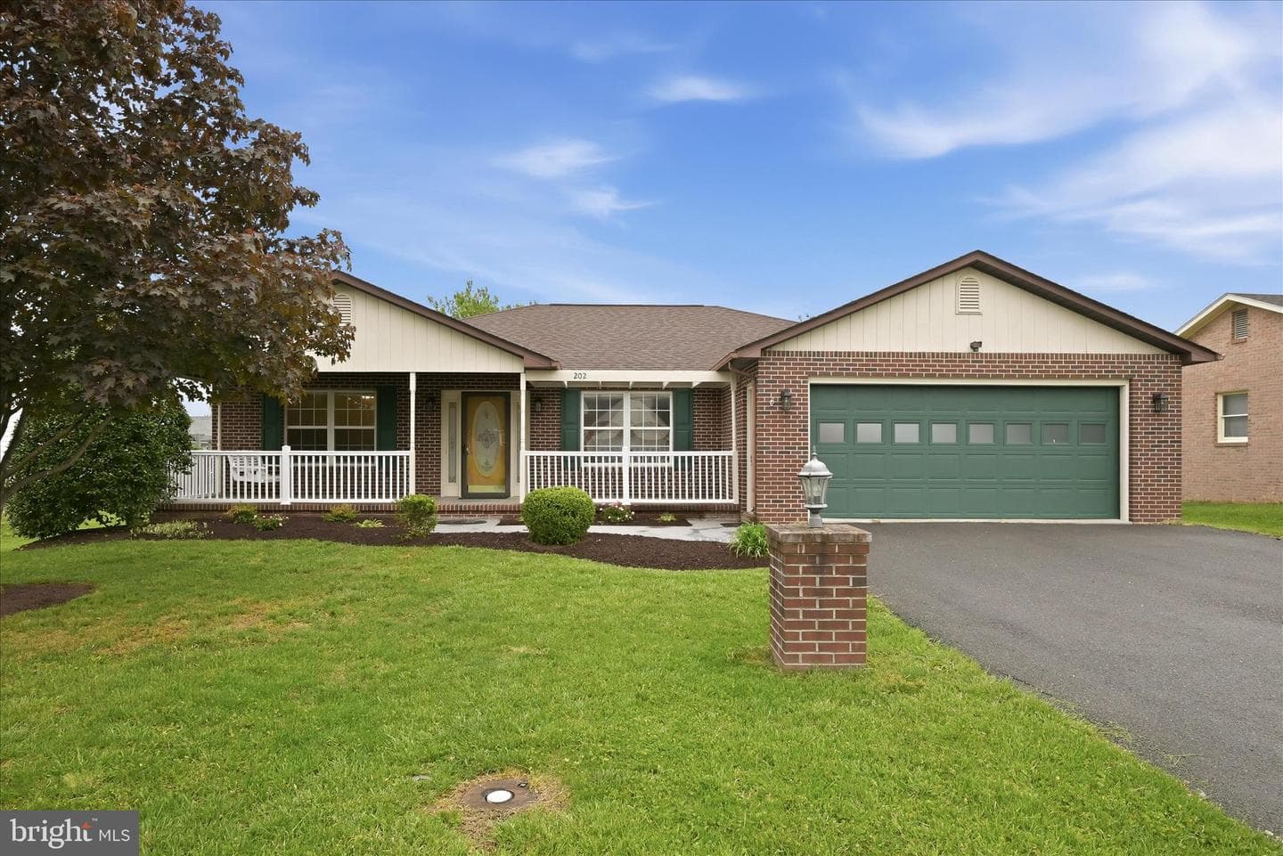 202 Russelcroft Road photo 41