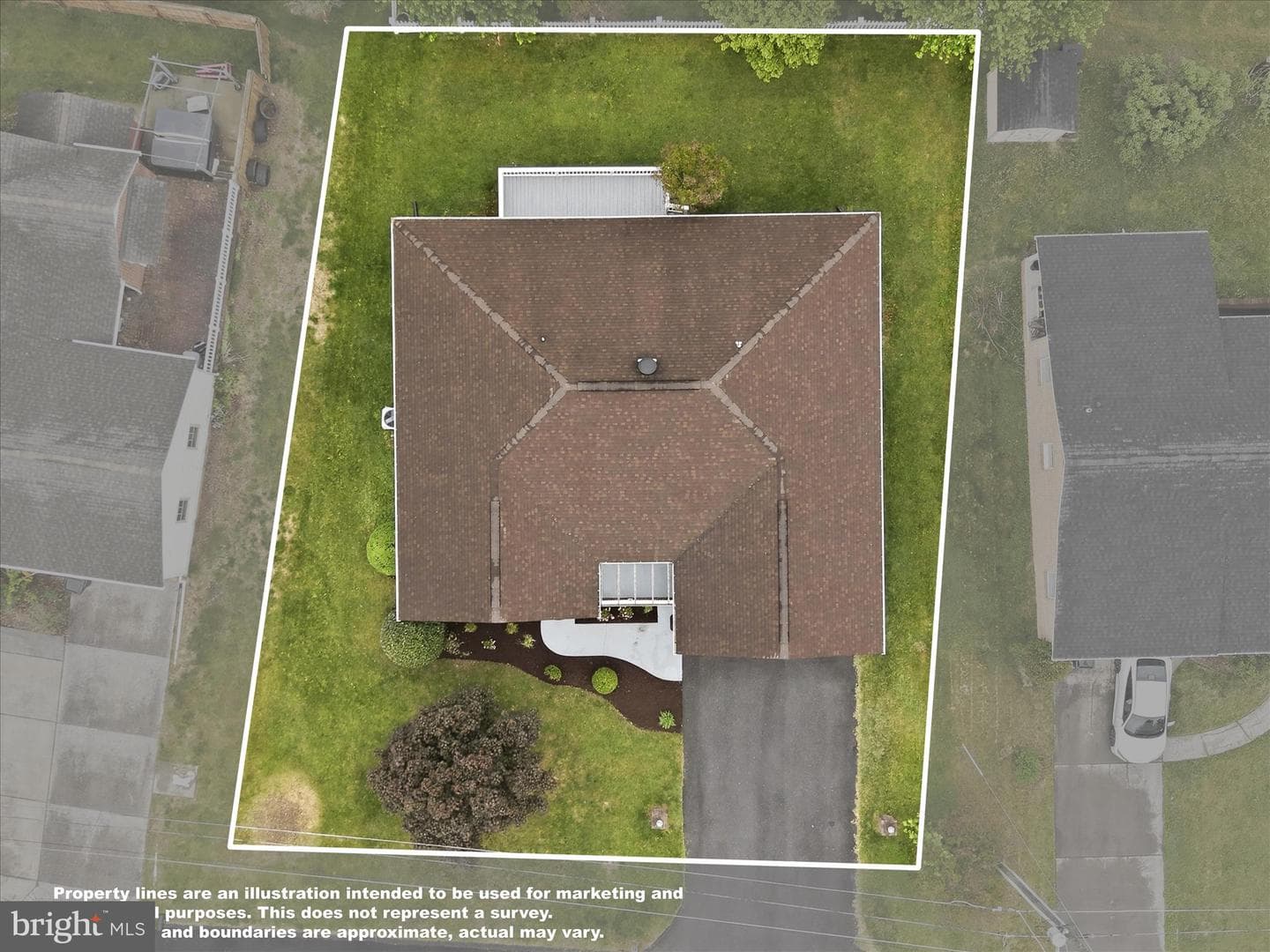 202 Russelcroft Road photo 45