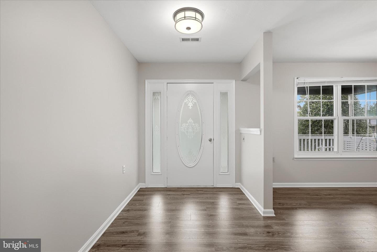 202 Russelcroft Road photo 9