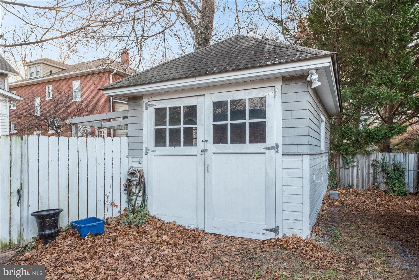312 W Cecil Street photo 37