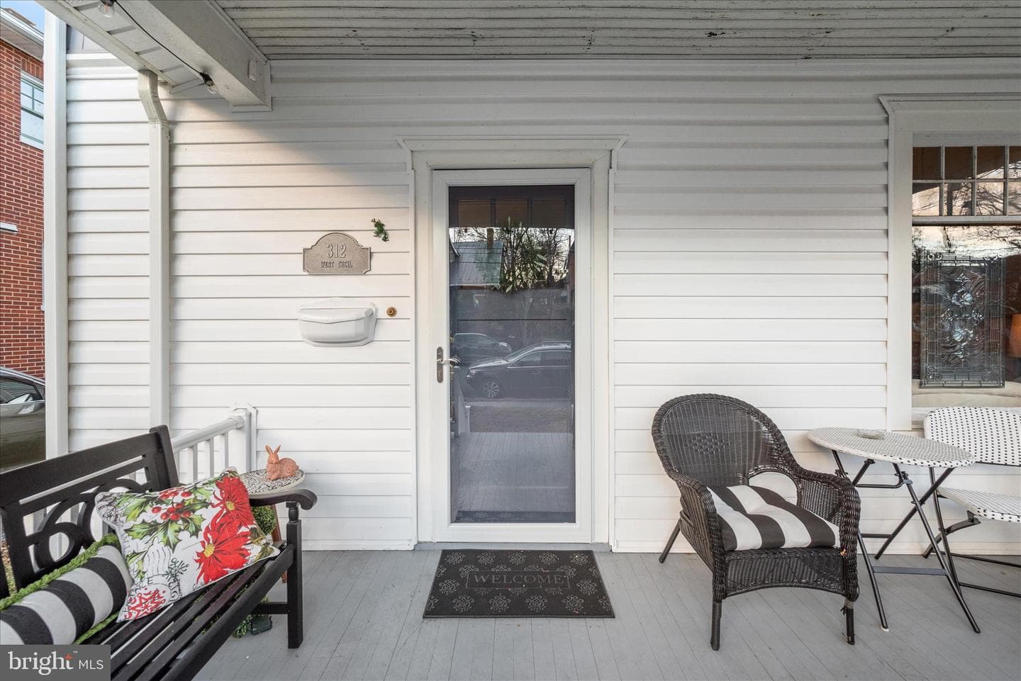 312 W Cecil Street photo 4