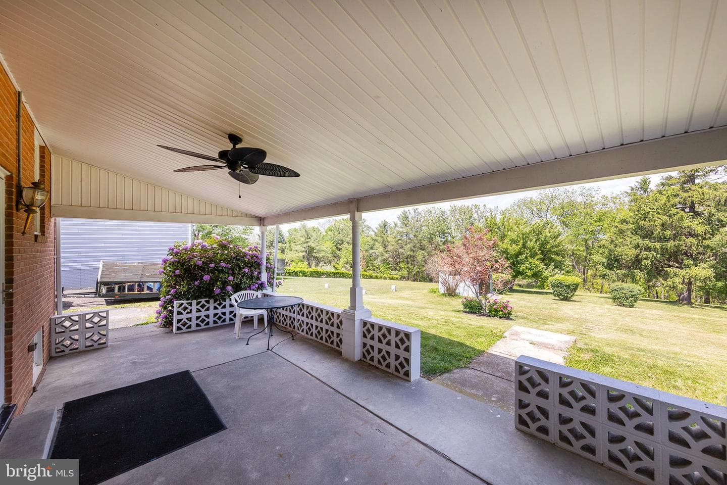 328 Longview Avenue photo 11