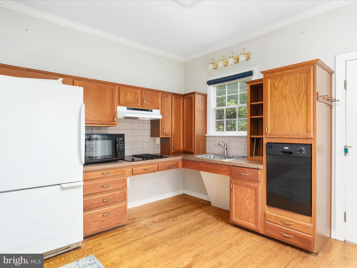 769 Seldon Drive photo 31