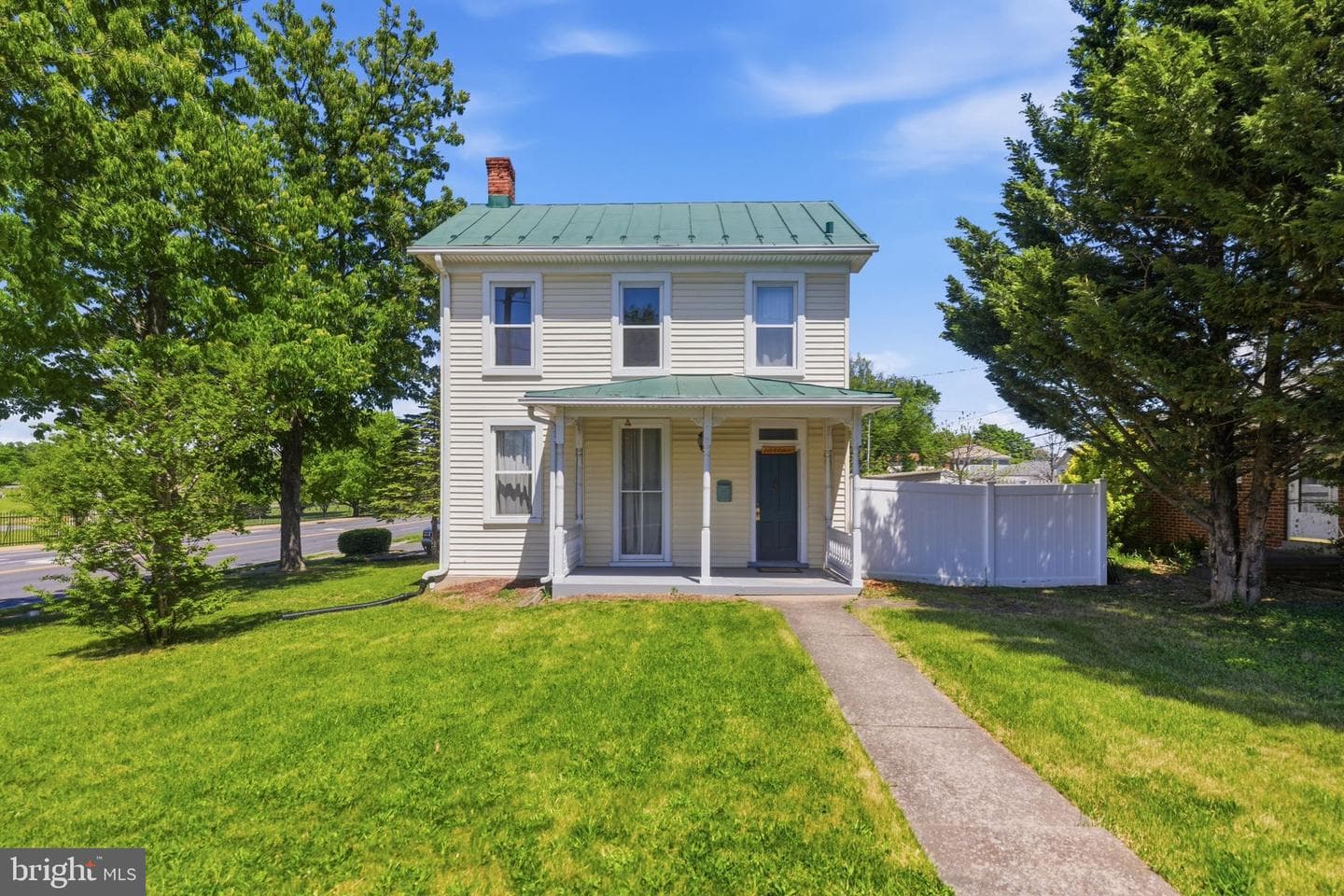 802 E Cork Street, Winchester