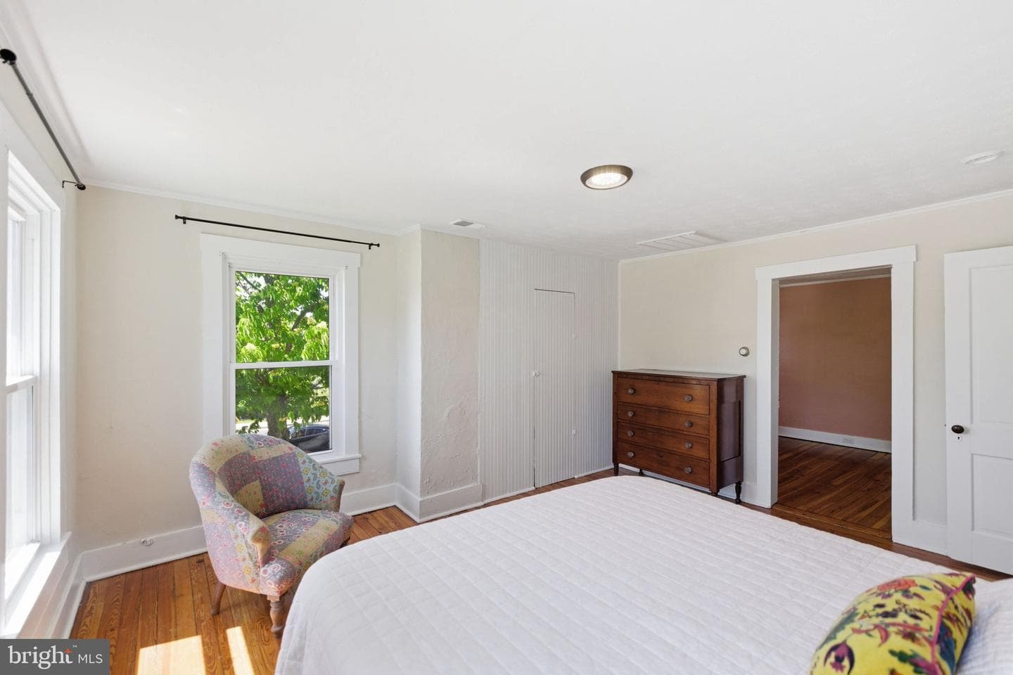 802 E Cork Street photo 33