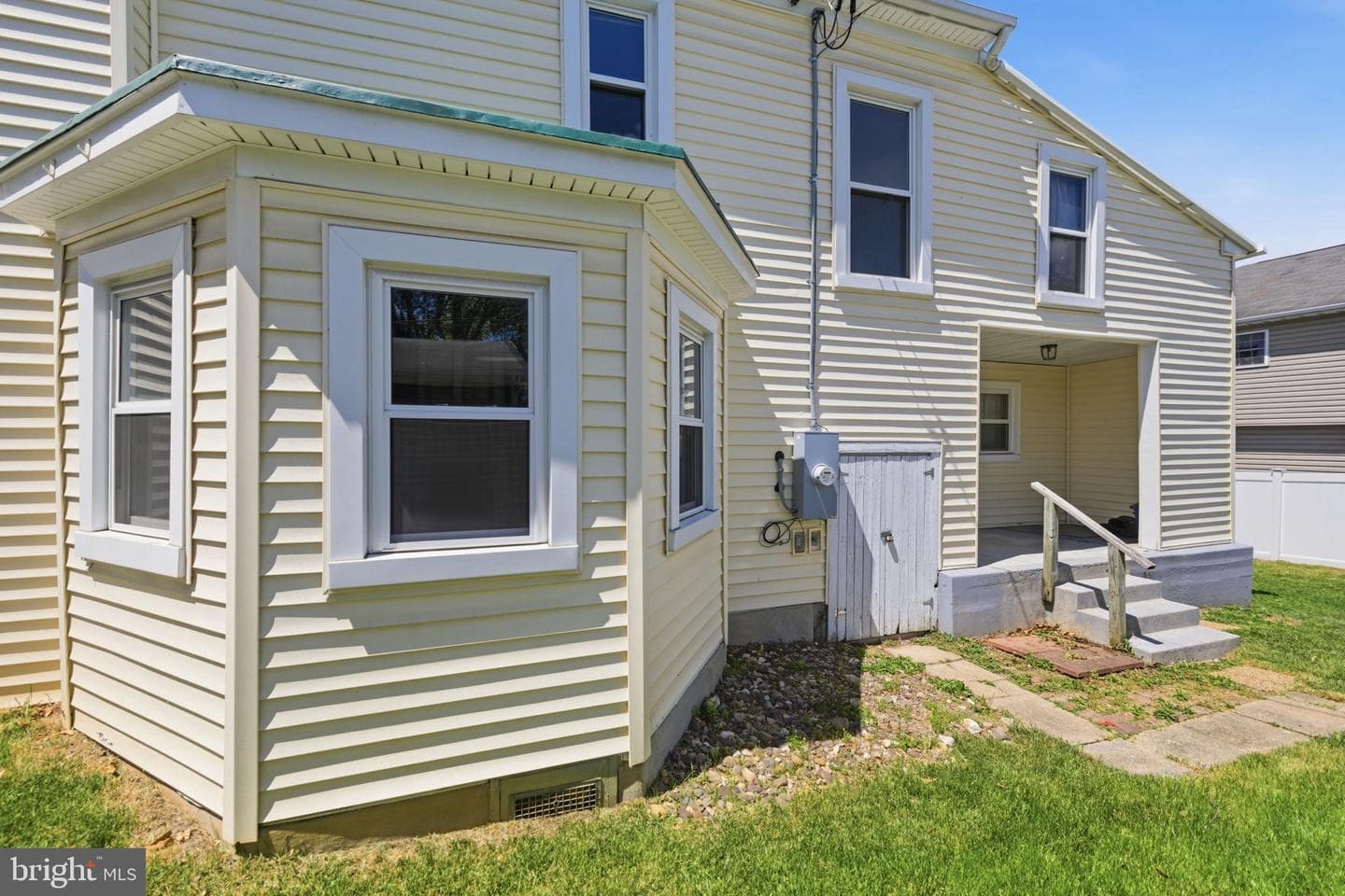 802 E Cork Street photo 6