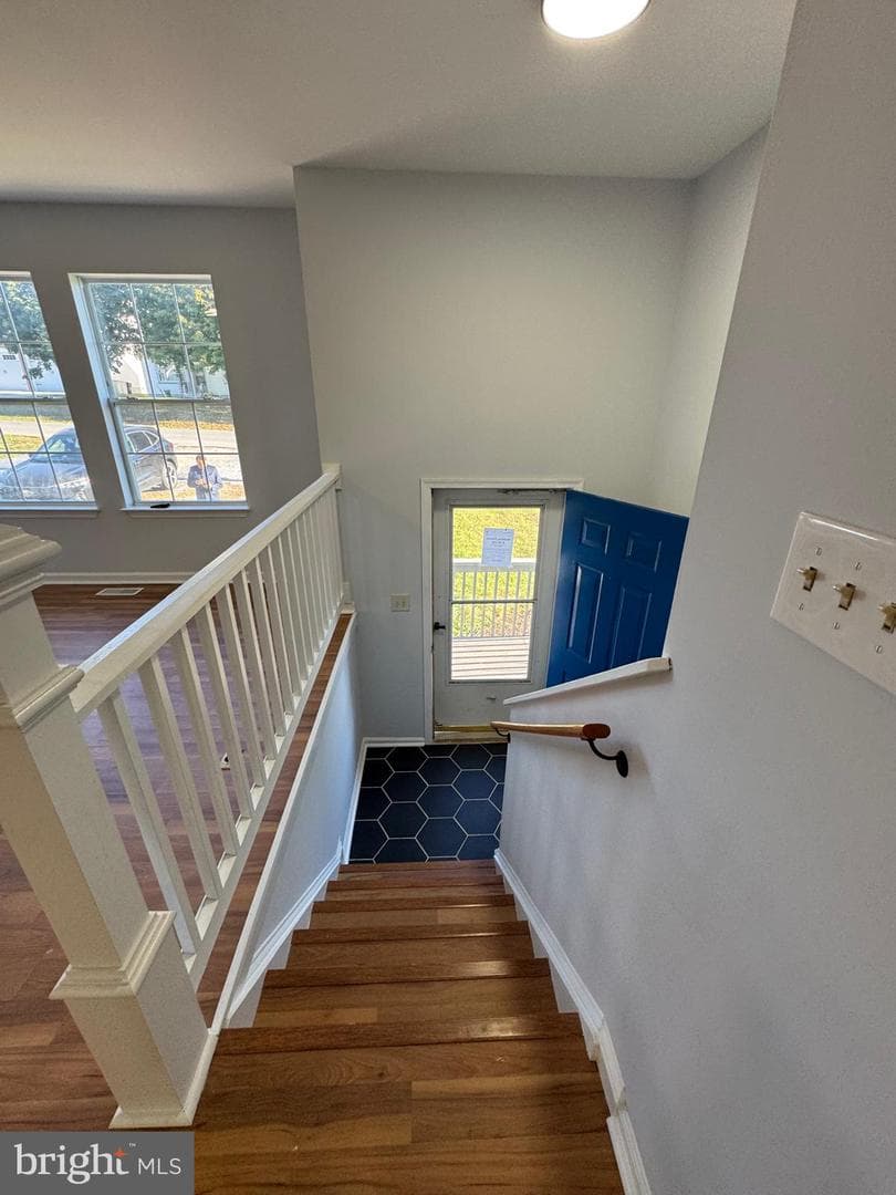 419 Summit Avenue photo 12